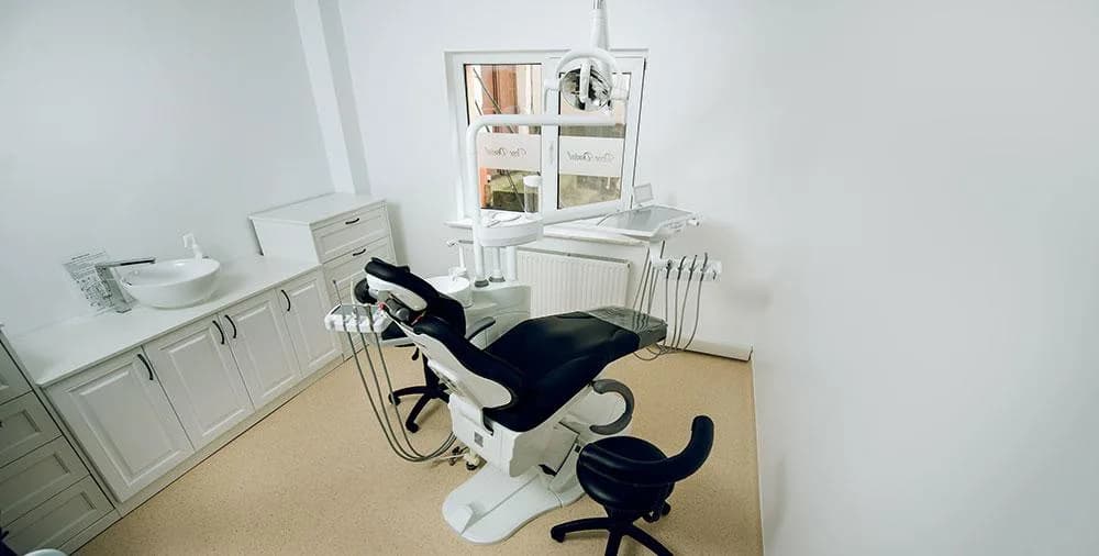 aparatură dentară modernă Suceava — Rose Dental Expert