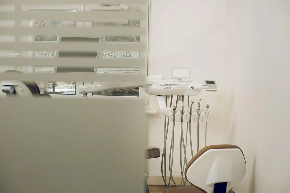 Cabinet de igienizare dentară profesională în clinică stomatologică Suceava